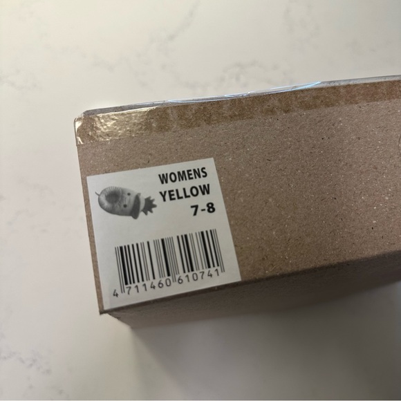 Squishmallows Women’s Maui the Pineapple Indoor Step-in Slipper, Women’s 7-8 - Picture 2 of 3